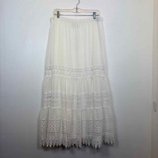 Pre-Owned Size M Chico's White Skirt