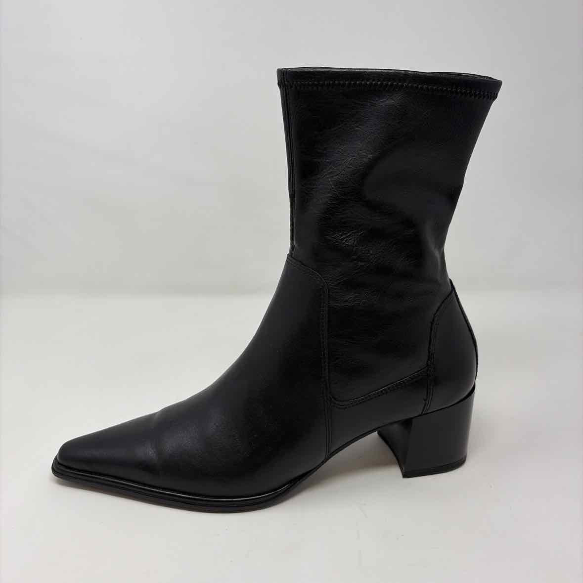 Pre-Owned Shoe Size 9.5 Vagabond Black Booties