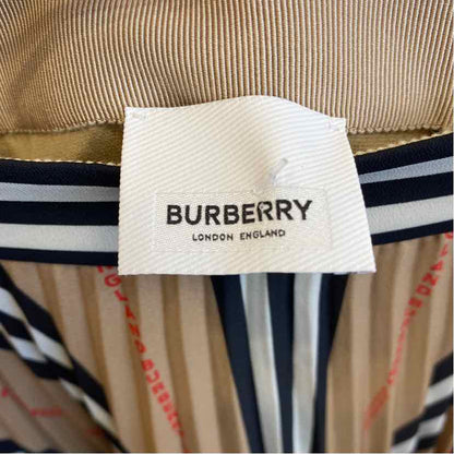 Pre-Owned Burberry Plaid Fabric Women Size M Designer Clothes