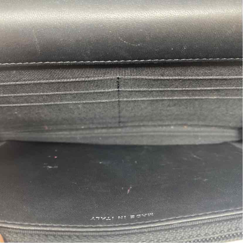 Pre-Owned Chanel Black Lambskin Designer Handbag