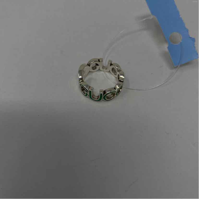 Pre-Owned Gucci Silver Sterling Designer Jewelry