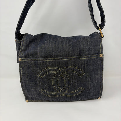 Pre-Owned Chanel Denim Denim Designer Handbag