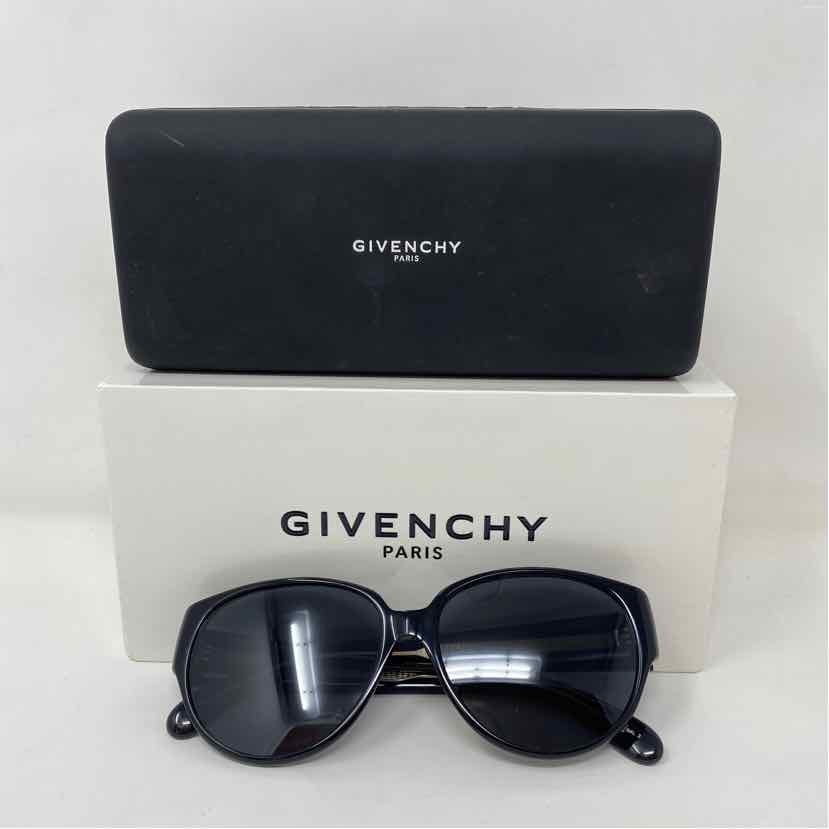 Pre-Owned Givenchy Black Plastic Designer Sunglasses