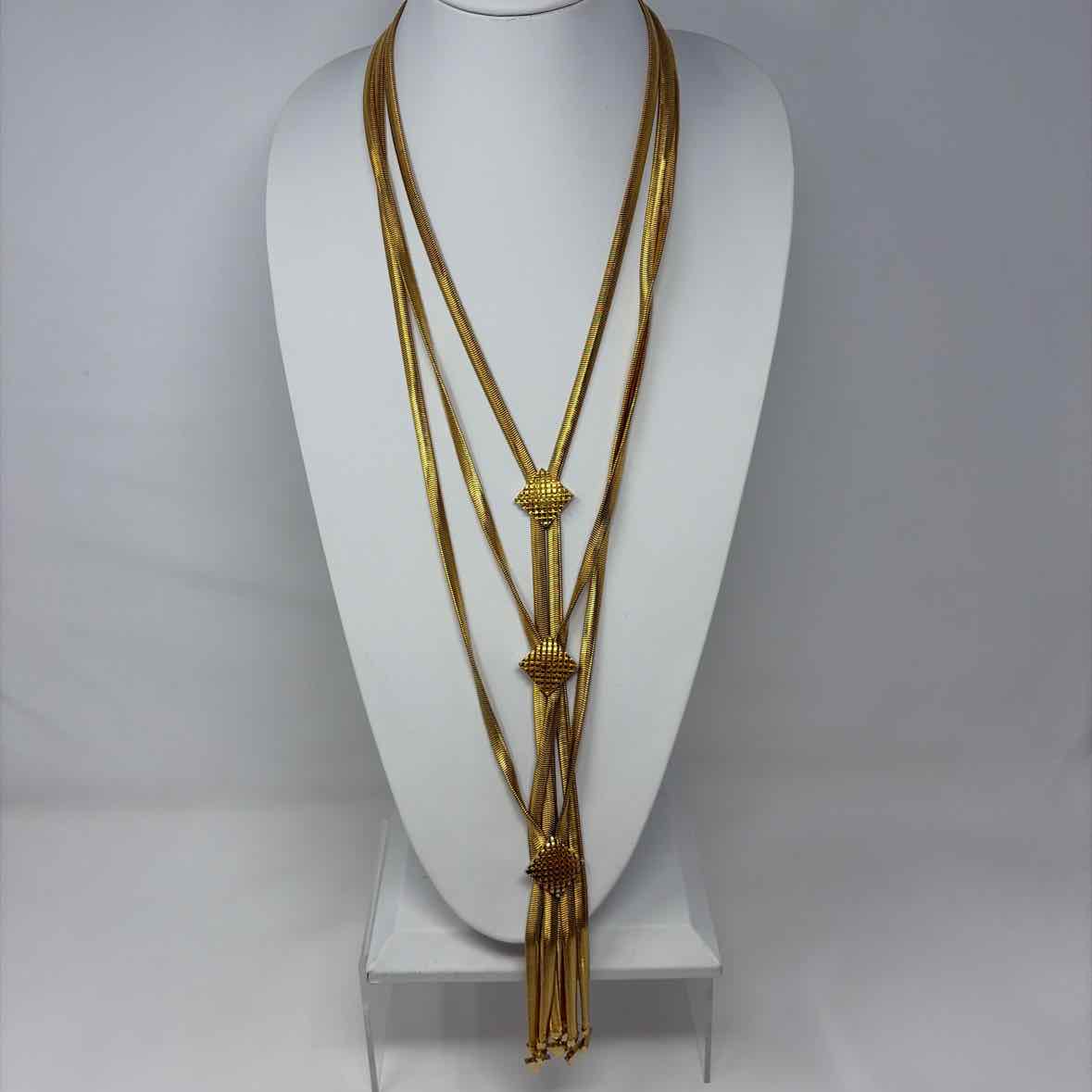 Pre-Owned Ingrid Cusson Gold Chains Necklace