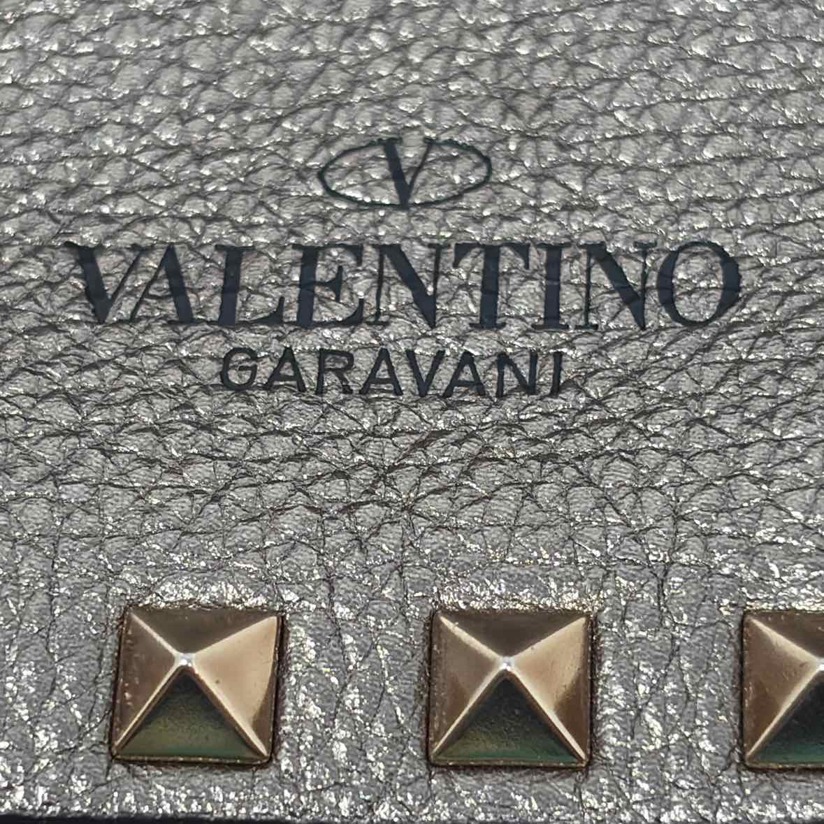 Pre-Owned Valentino Gold Leather Designer Handbag