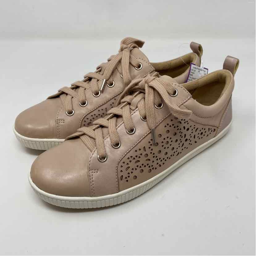 Pre-Owned Shoe Size 8.5 Earth Pink Sneaker