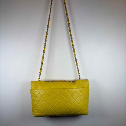Pre-Owned Chanel Chartreuse Leather Designer Handbag