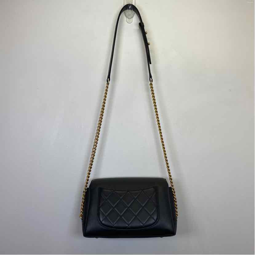 Pre-Owned Chanel Black Leather Designer Handbag
