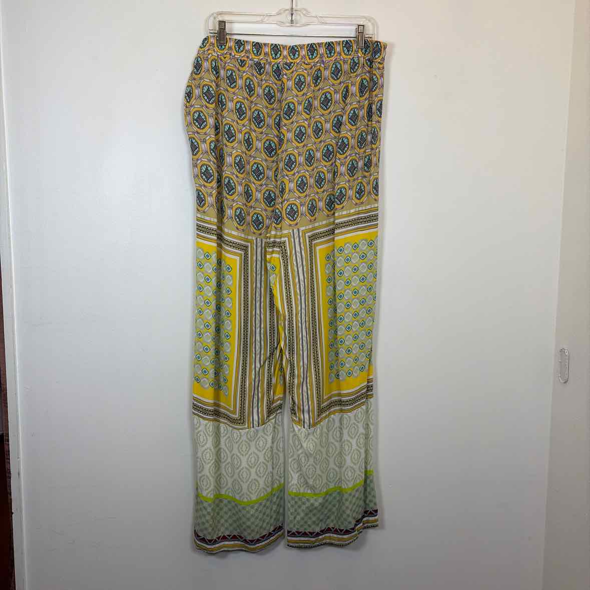 Pre-Owned Size XL Johnny Was Yellow Multi Pants