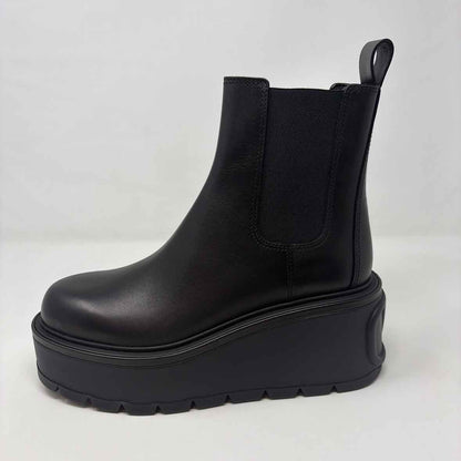 Pre-Owned Valentino Black Leather Shoe Size 9.5 Designer Shoes