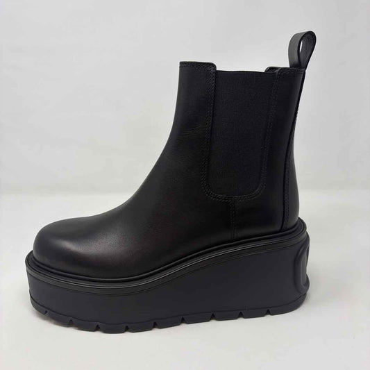 Pre-Owned Valentino Black Leather Shoe Size 9.5 Designer Shoes