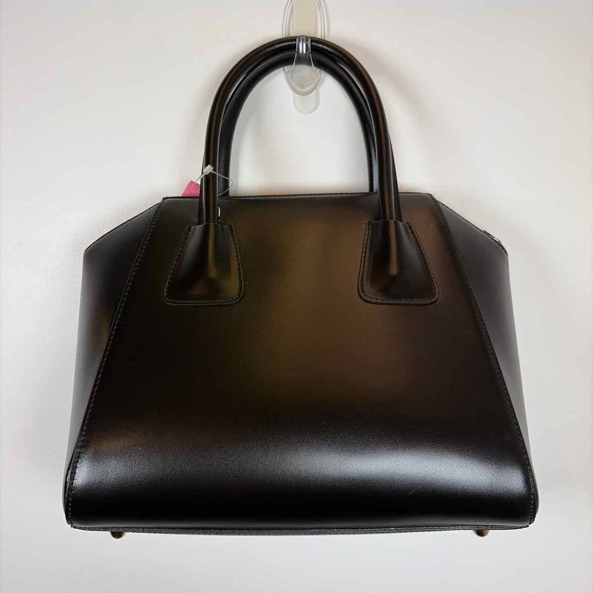Pre-Owned Mario Valentino Black Leather Handbag