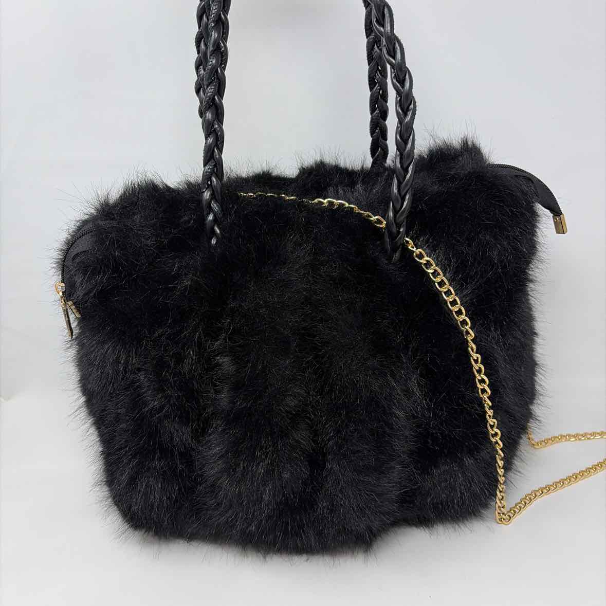 Pre-Owned Boutique Black Faux Fur Handbag
