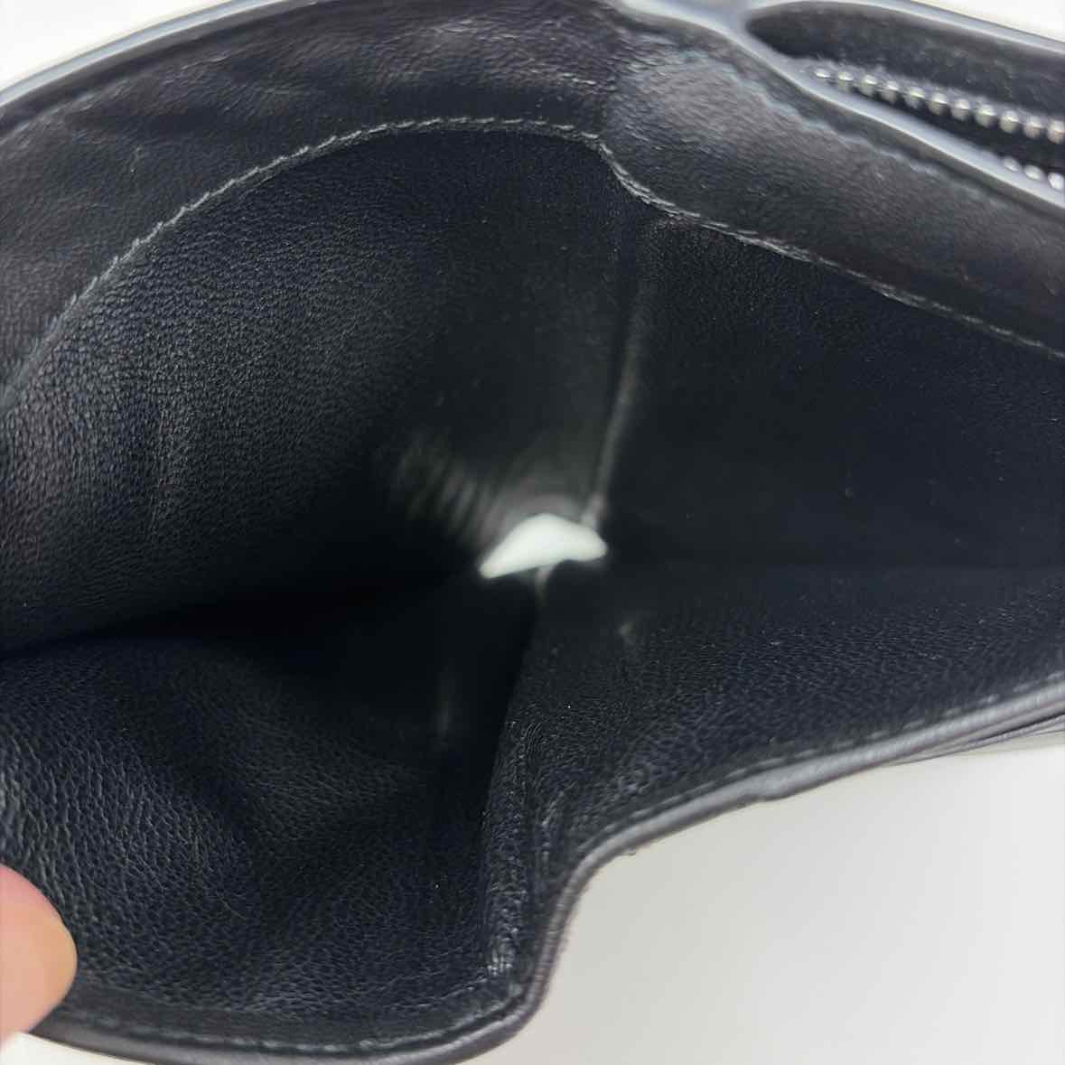 Pre-Owned Bottega Veneta Black Leather Designer Wallet