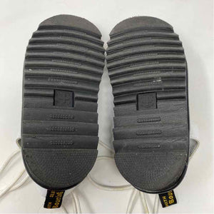Pre-Owned Shoe Size 6 Doc Martines White Sandals