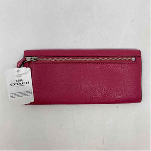 Pre-Owned Coach Pink Leather Wallet