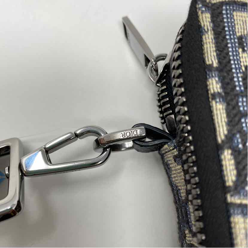 Pre-Owned Christian Dior Monogram Canvas Designer Handbag