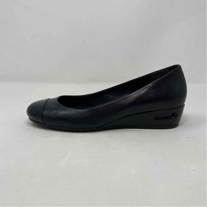 Pre-Owned Shoe Size 8 Cole Haan Black Wedge