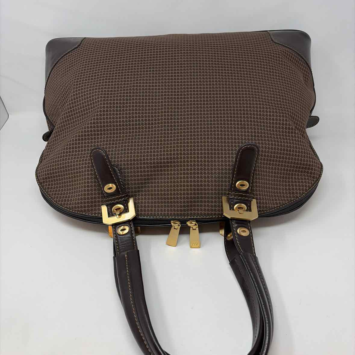 Pre-Owned Adrienne Vittadini Brown Print Fabric Handbag