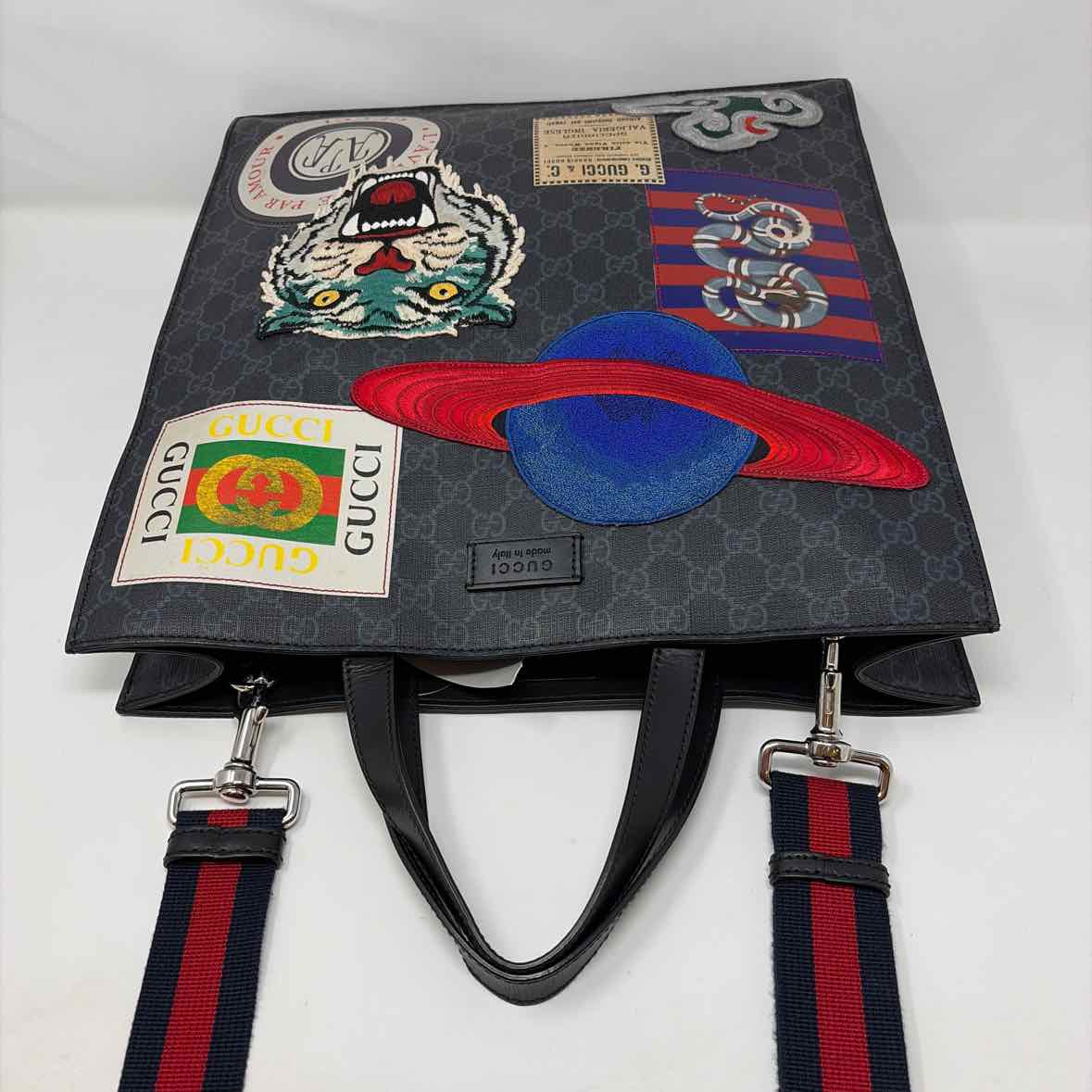Pre-Owned Gucci Black Canvas Designer Handbag