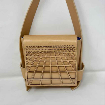 Pre-Owned Ari 500 Beige Leather Handbag