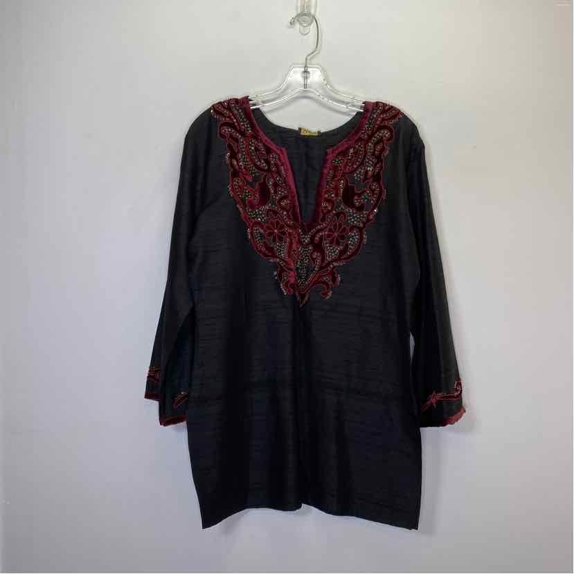 Pre-Owned Size M Saachi Black Multi Top