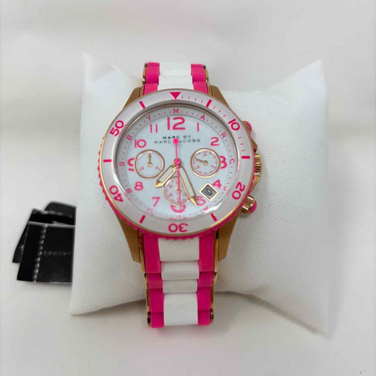 Pre-Owned Marc by Marc Jacobs White Rubber Watch