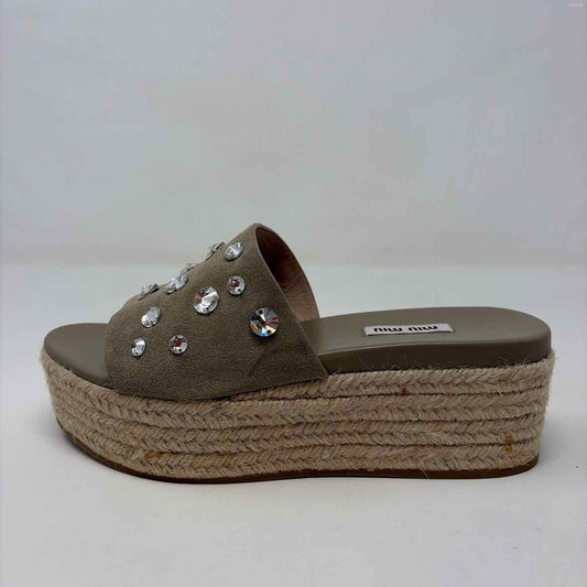 Pre-Owned Mui Mui Taupe Suede Shoe Size 8.5 Designer Shoes