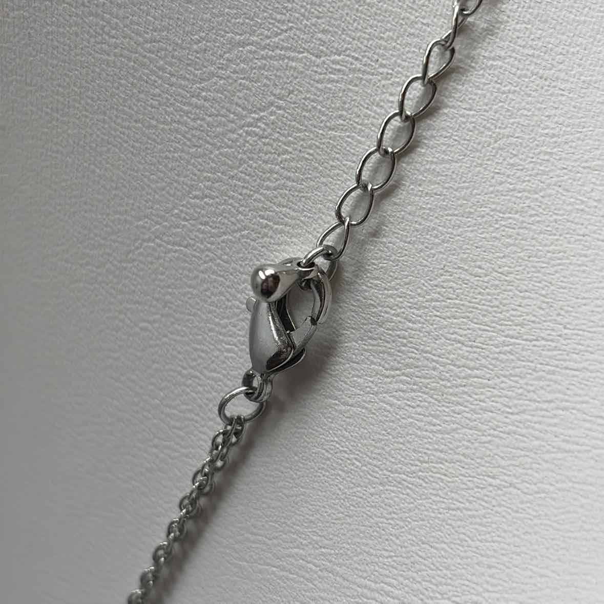 Pre-Owned Boutique Silver/Gold Chains Necklace