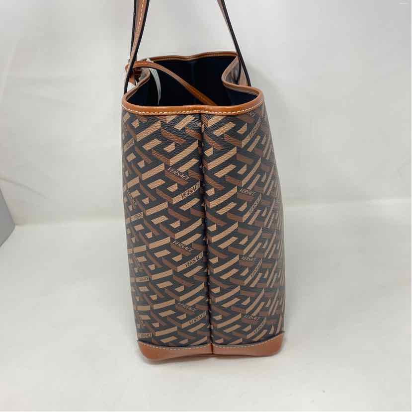 Pre-Owned Versace Cognac Coated Canvas Designer Handbag