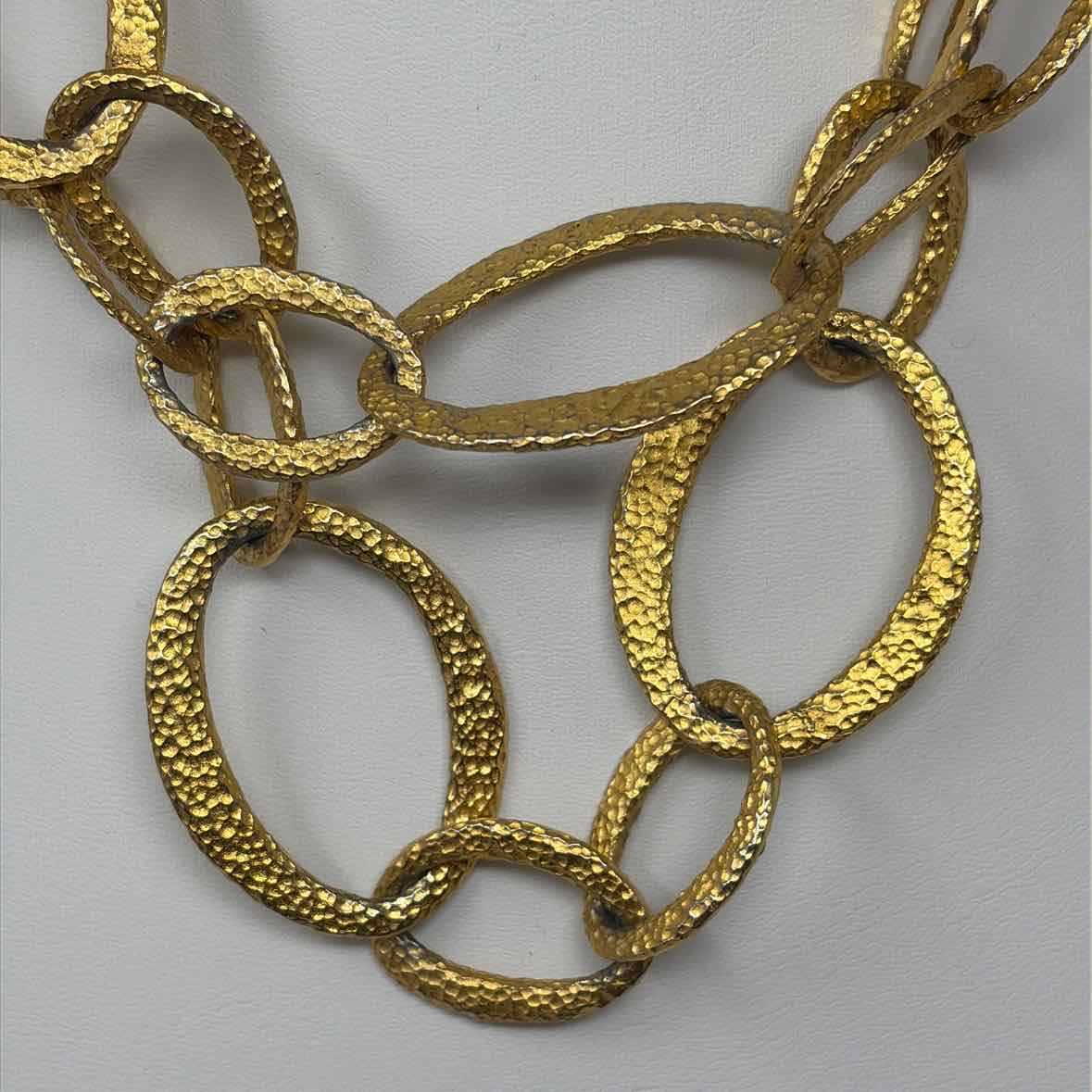 Pre-Owned Barbara Boz Gold Gold Necklace