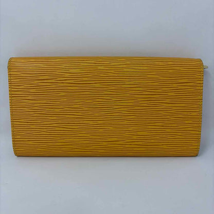 Pre-Owned Louis Vuitton Yellow Leather Designer Wallet