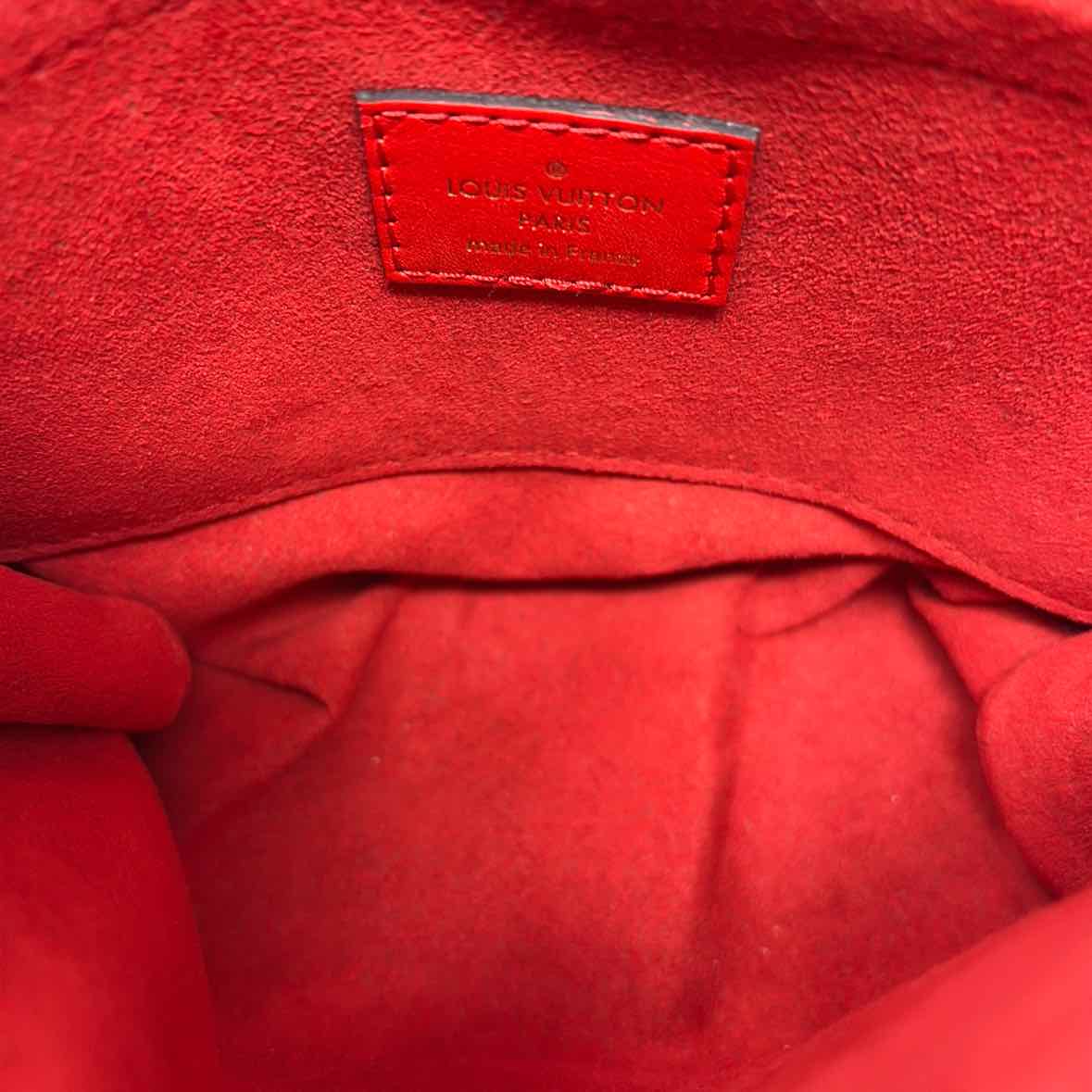 Pre-Owned Louis Vuitton Red Canvas Designer Handbag