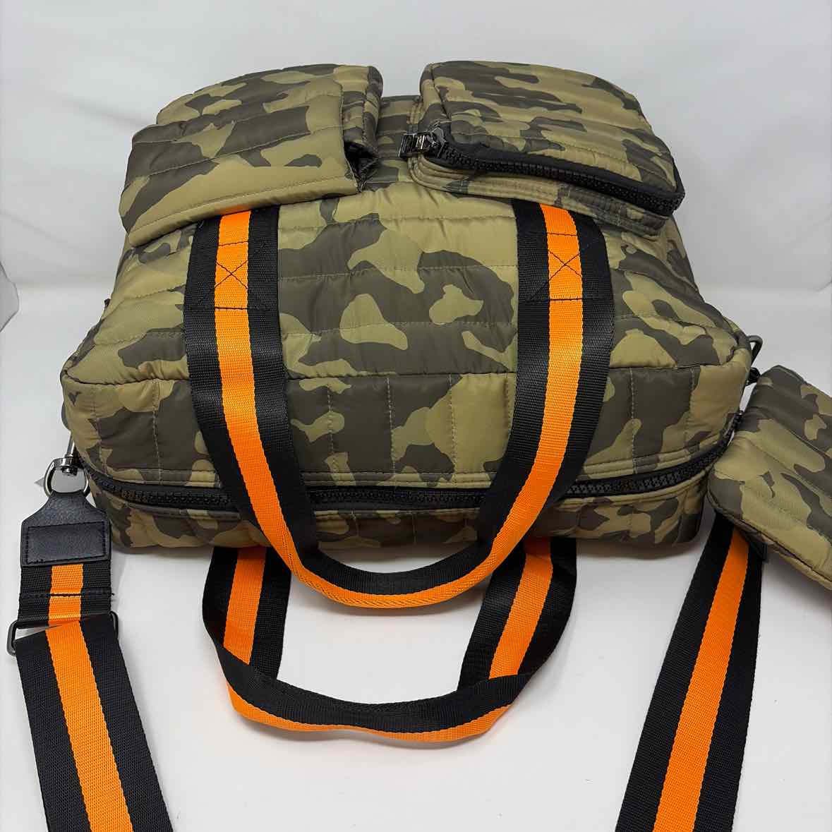 Pre-Owned Think Roylen Camo Nylon Handbag