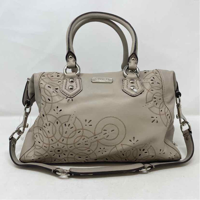 Pre-Owned Coach Beige Leather Handbag