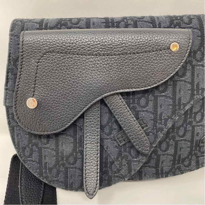 Pre-Owned Christian Dior Black Canvas Designer Handbag