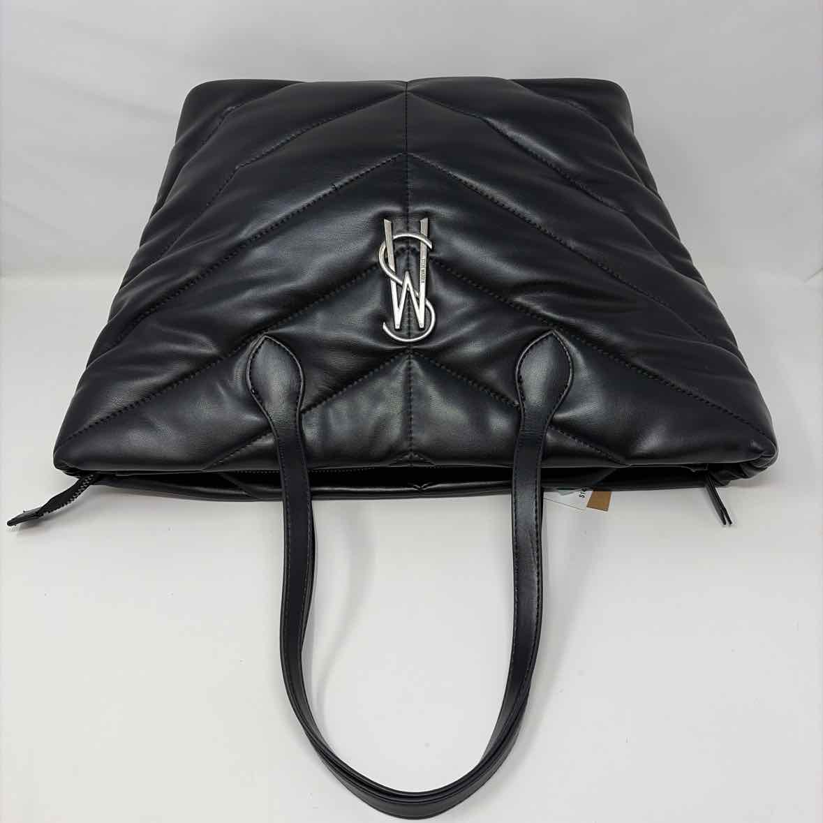 Pre-Owned Steve Madden Black Pleather Handbag