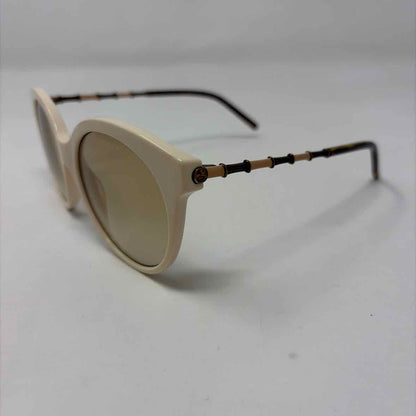 Pre-Owned Gucci Cream Plastic Designer Sunglasses