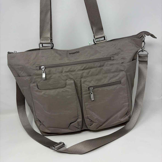 Pre-Owned Baggallini Grey Nylon Handbag