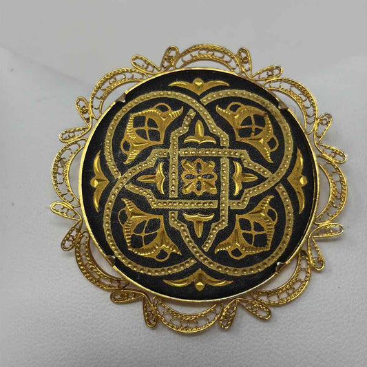 Pre-Owned Gold Brooch
