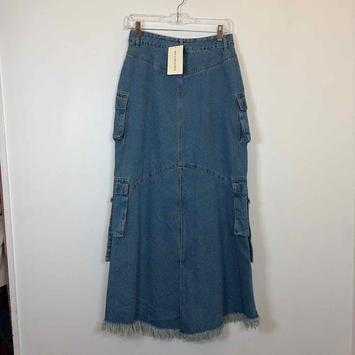 Pre-Owned Size S Hot & Deliicous Denim Skirt