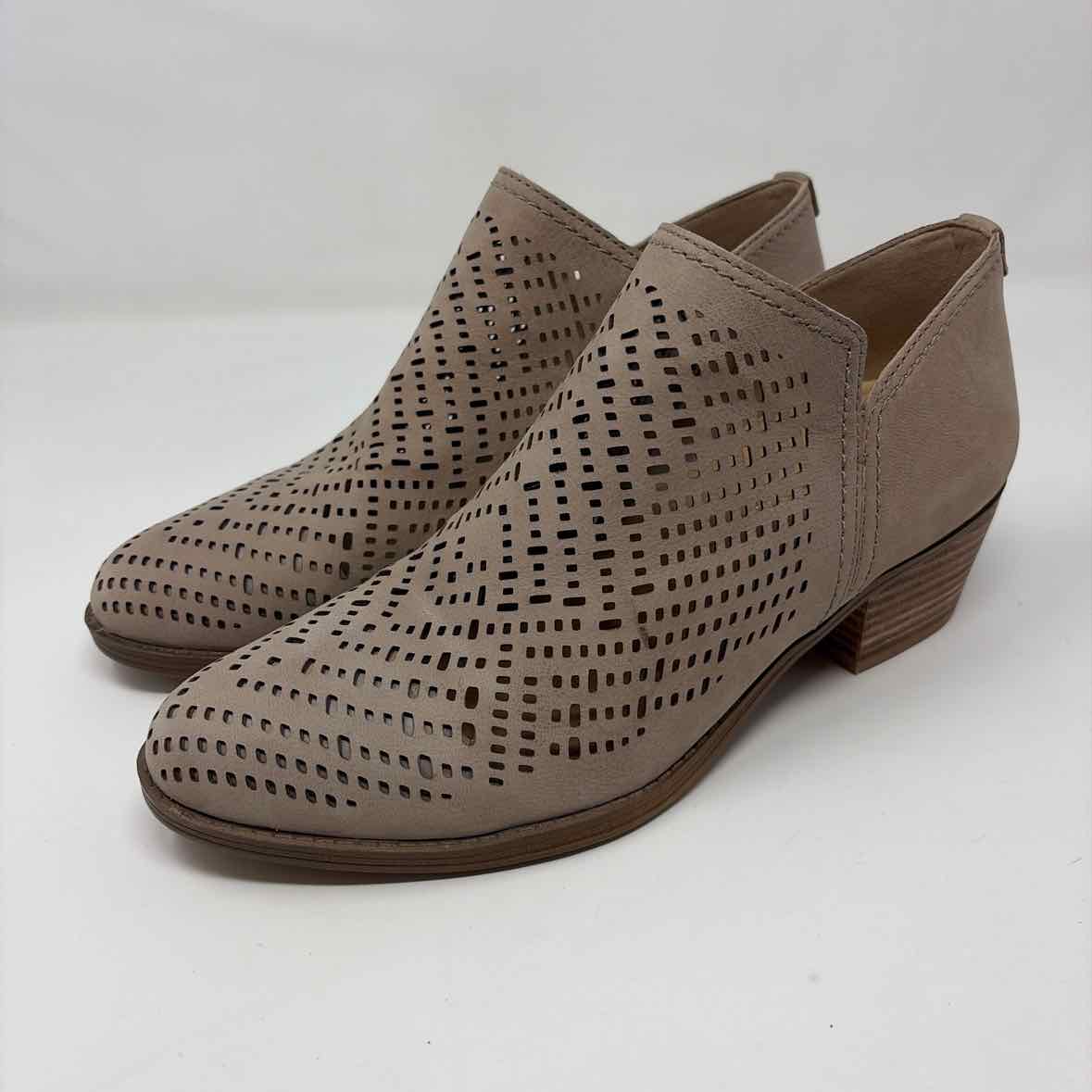 Pre-Owned Shoe Size 9 Naturalizer Tan Booties