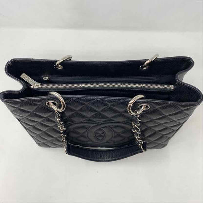 Pre-Owned Chanel Black Leather Designer Handbag