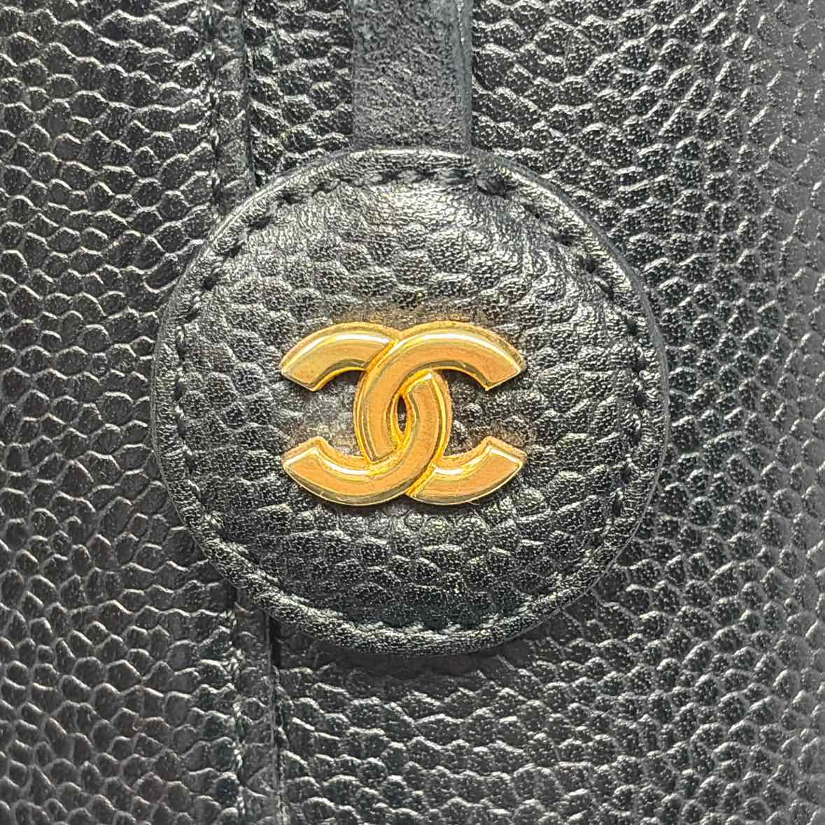 Pre-Owned Chanel Black Leather Designer Handbag