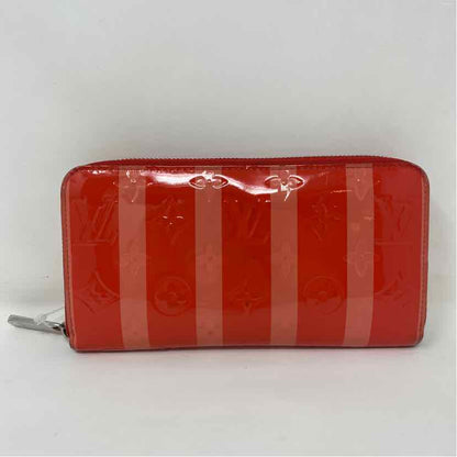 Pre-Owned Louis Vuitton Stripe Multi Patent Designer Wallet