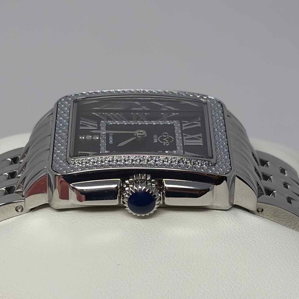 Pre-Owned Gevril Silver Chains Watch