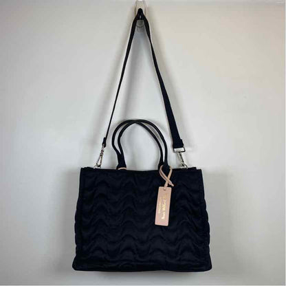Pre-Owned Coccinelle Black Nylon Handbag