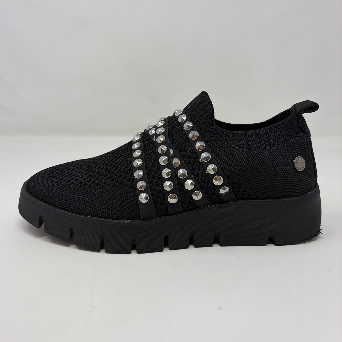 Pre-Owned Shoe Size 7.5 Bernie Mev Black Sneaker
