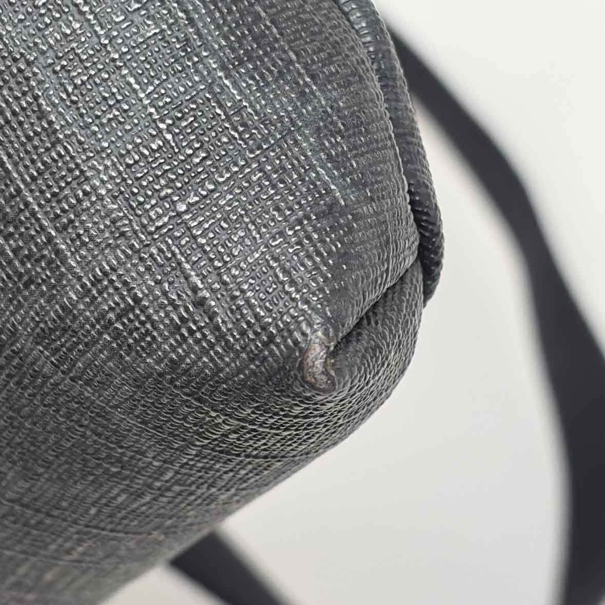 Pre-Owned Gucci Black Canvas Designer Handbag