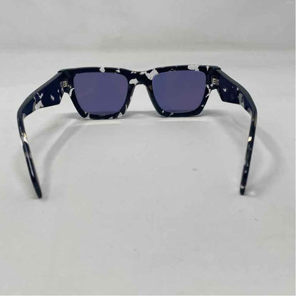 Pre-Owned Prada Black Plastic Designer Sunglasses